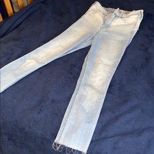 Hollister mom cropped denim washed jeans
